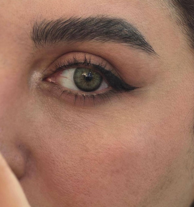 لنز رنگی کلوپاترا گری یونیک کد ۳۳